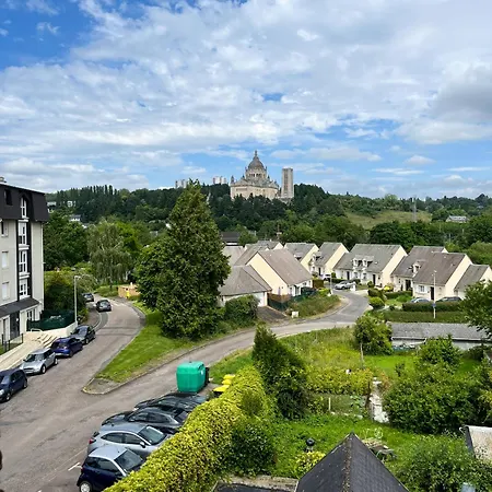 Cosy Avec Vue Sur La Basilique Lisieux